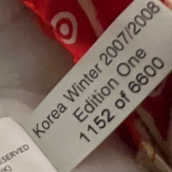 Target 2007/2008 Bullseye Korea Winter Limited Edition One Dog Plush 1152/6600 - Picture 4 of 4